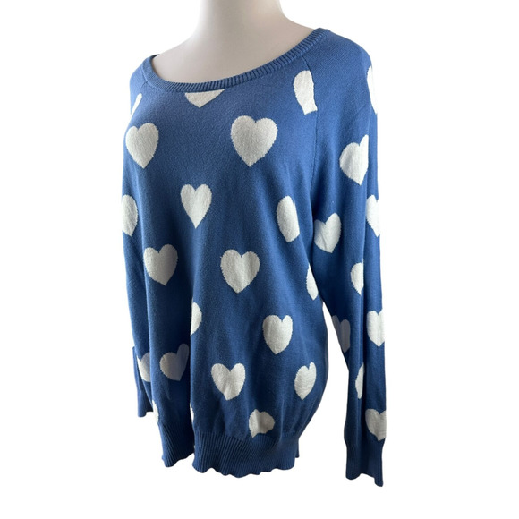 NWT Torrid Heart Print Sweater Blue White Wide Crew Neck Women's Plus Size 2 2X - Picture 11 of 12